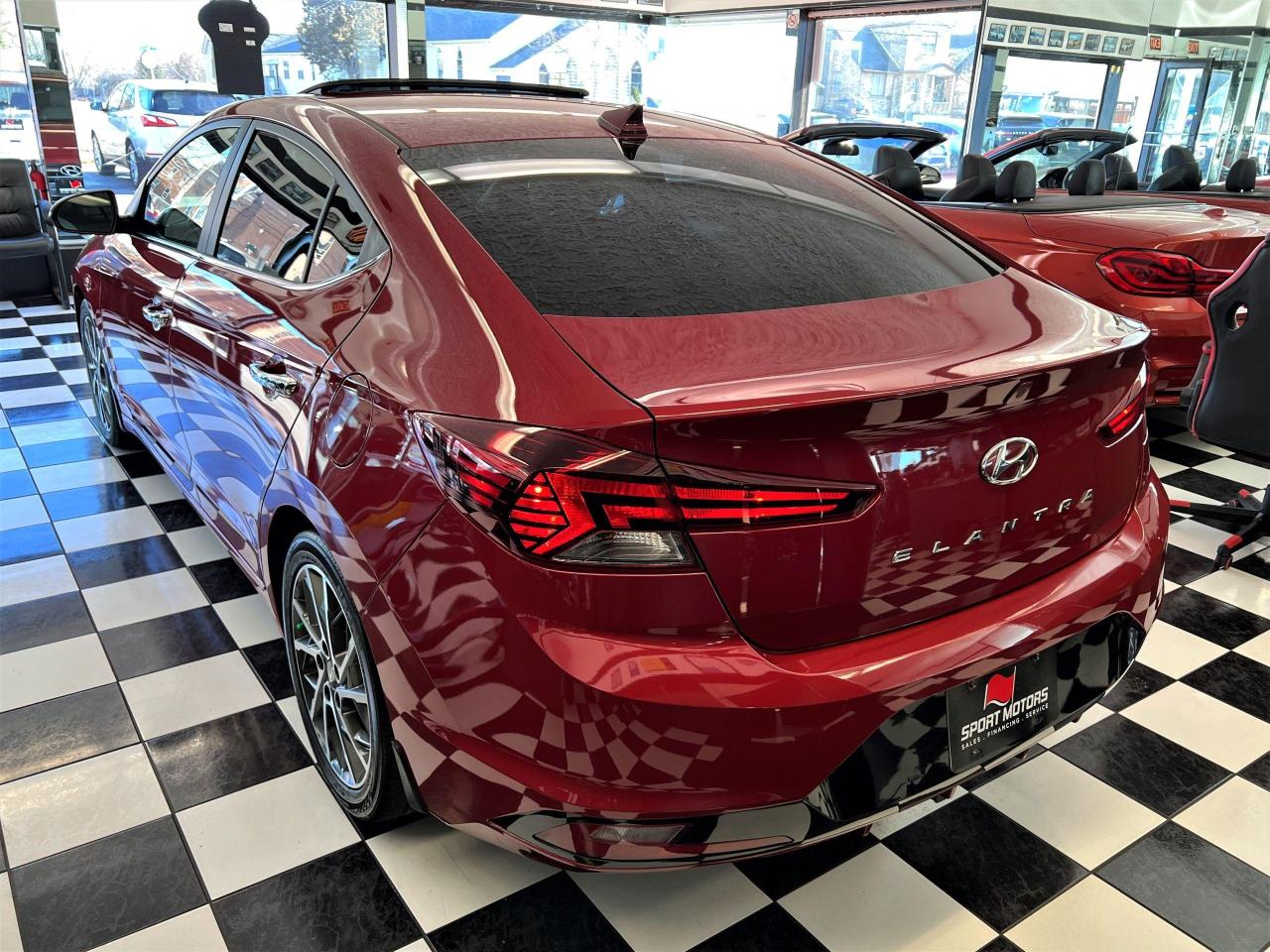 2020 Hyundai Elantra Luxury+Roof+LaneKeep+Leather+BSM+CLEAN CARFAX - Photo #2