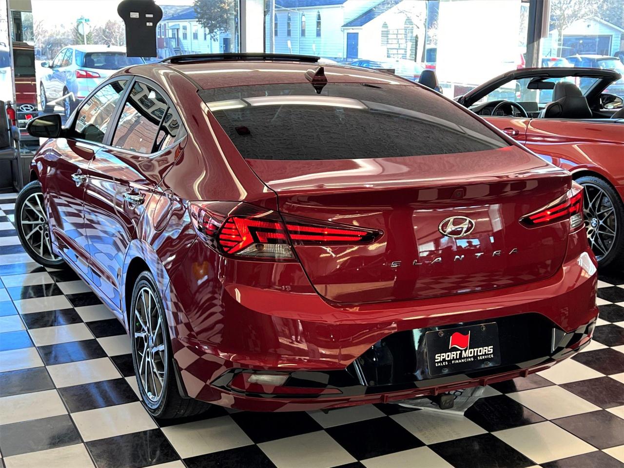 2020 Hyundai Elantra Luxury+Roof+LaneKeep+Leather+BSM+CLEAN CARFAX - Photo #17