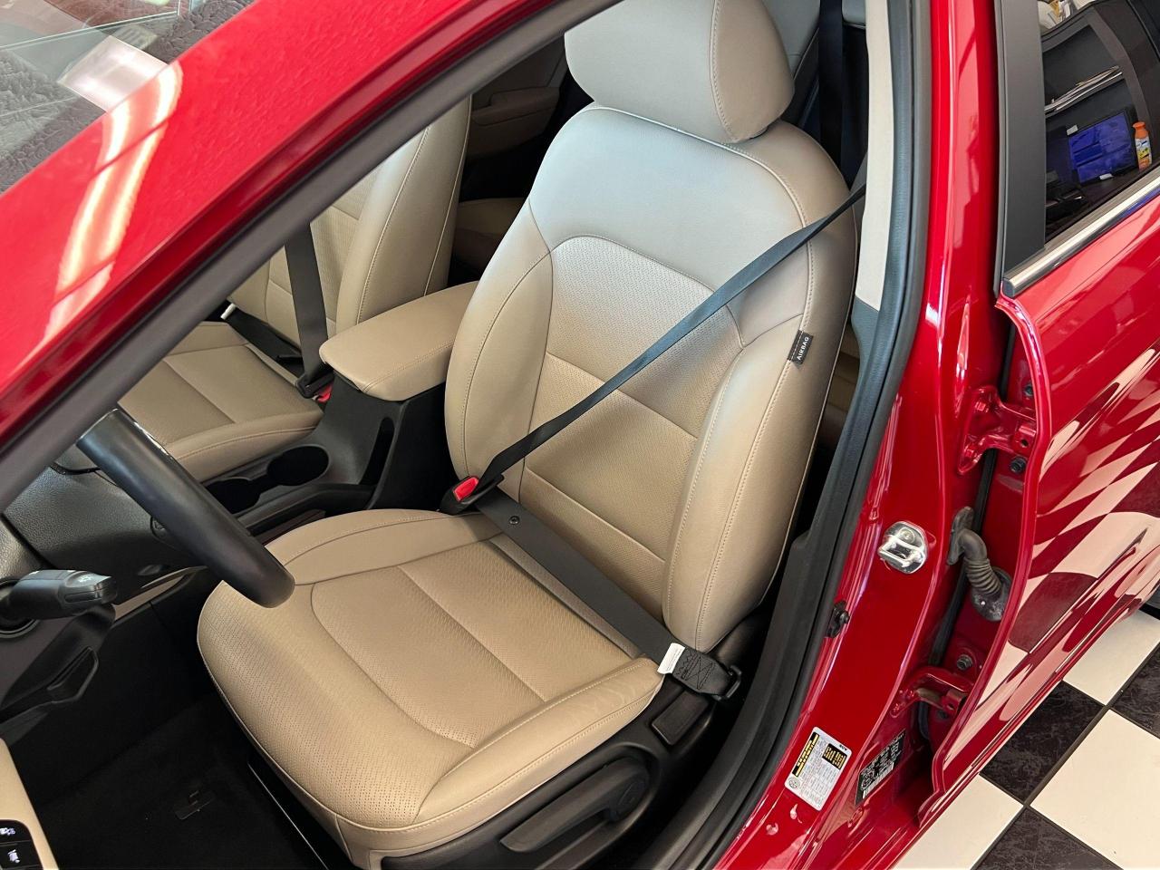 2020 Hyundai Elantra Luxury+Roof+LaneKeep+Leather+BSM+CLEAN CARFAX - Photo #23