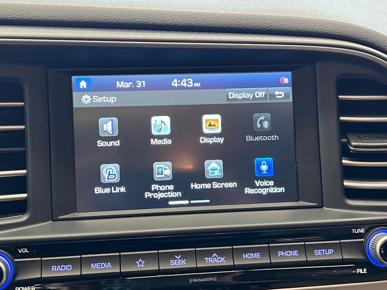 2020 Hyundai Elantra Luxury+Roof+LaneKeep+Leather+BSM+CLEAN CARFAX - Photo #36
