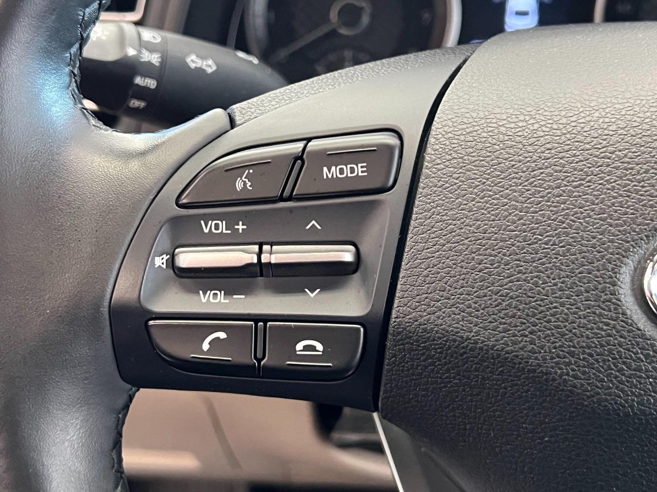2020 Hyundai Elantra Luxury+Roof+LaneKeep+Leather+BSM+CLEAN CARFAX - Photo #49