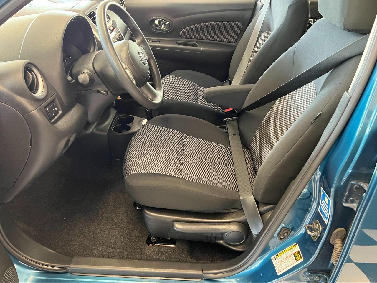 2015 Nissan Micra SV+Camera+Bluetooth+New Brakes+CLEAN CARFAX - Photo #19