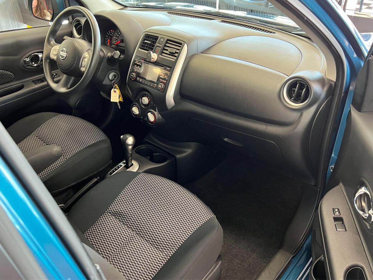 2015 Nissan Micra SV+Camera+Bluetooth+New Brakes+CLEAN CARFAX - Photo #21