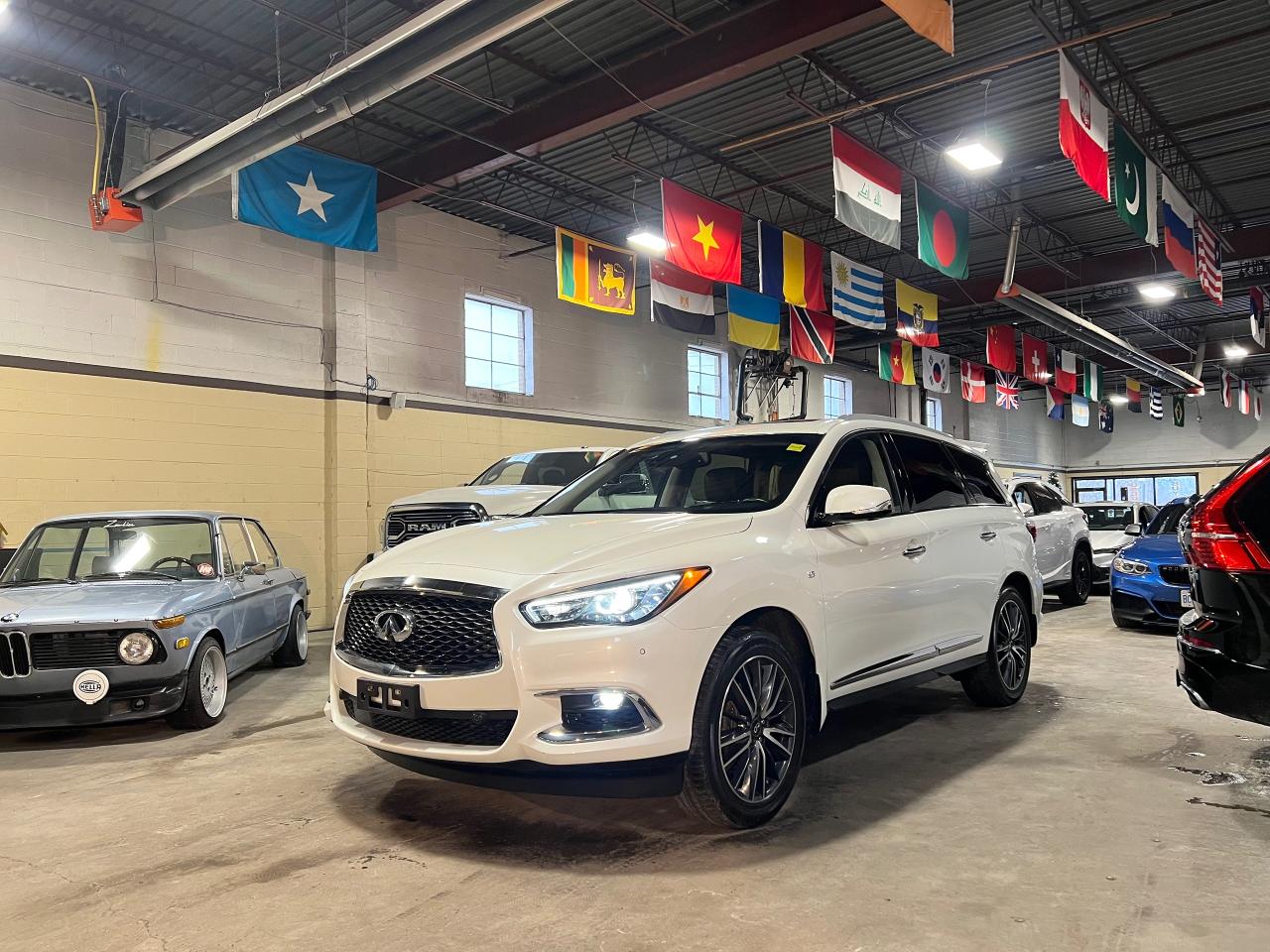 2018 Infiniti QX60 AWD - DAP - THEATER PKG - DRIVER ASSIST PKG - DVD - Photo #1