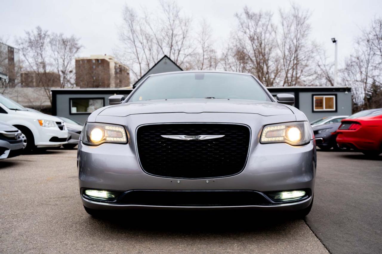 2018 Chrysler 300 S - Photo #1