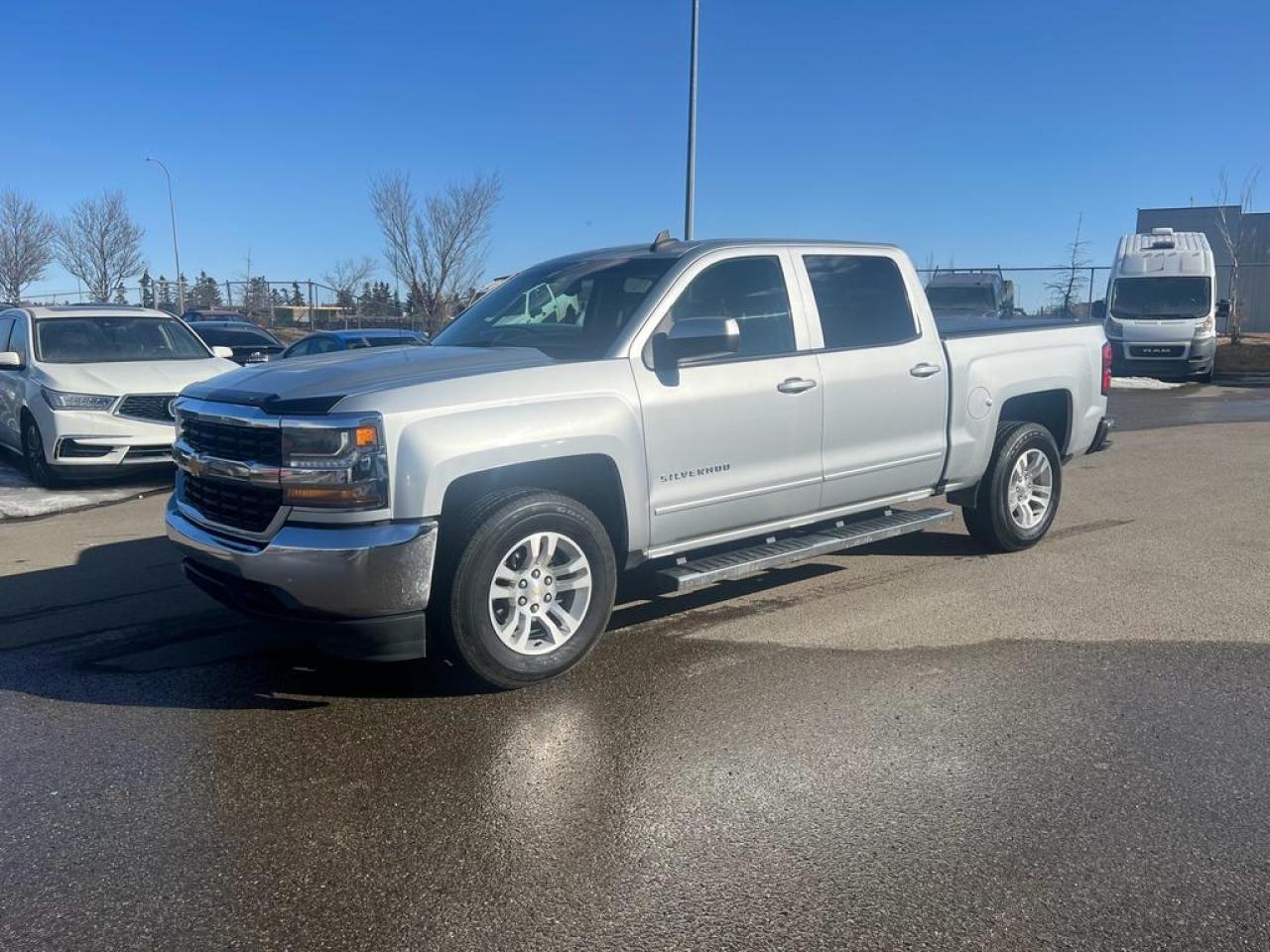 Used 2018 Chevrolet Silverado 1500 LT | $0 DOWN - EVERYONE APPROVED!! for sale in Calgary, AB