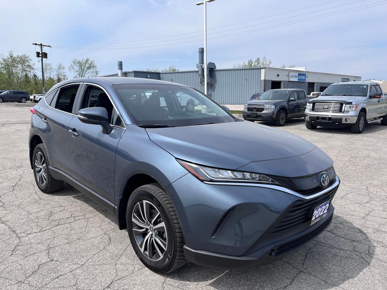 2022 Toyota Venza LE HYBRID Photo1