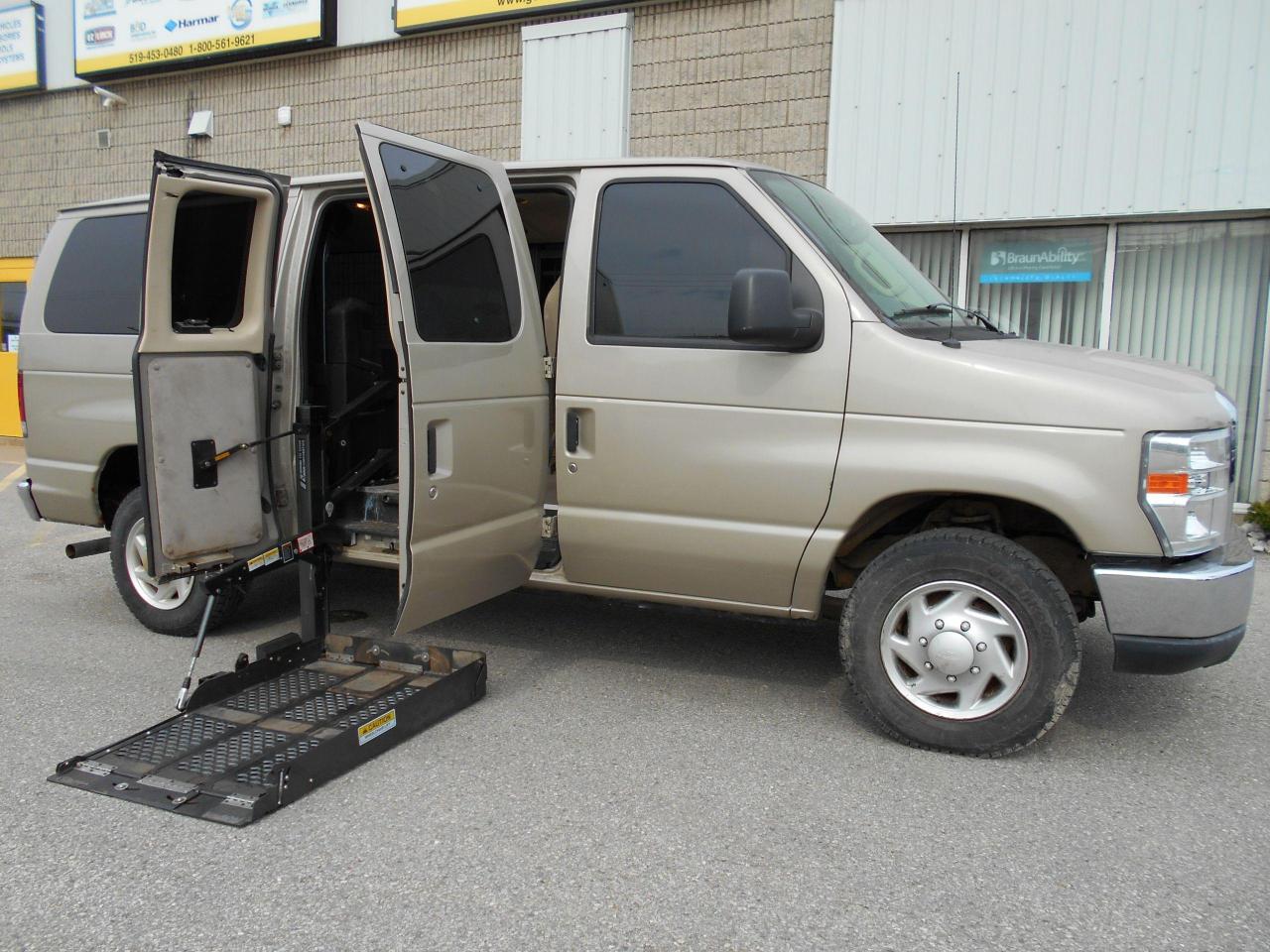 Used 2013 Ford Econoline XLT E-350 Wheelchair Accessible Lift for sale in London, ON