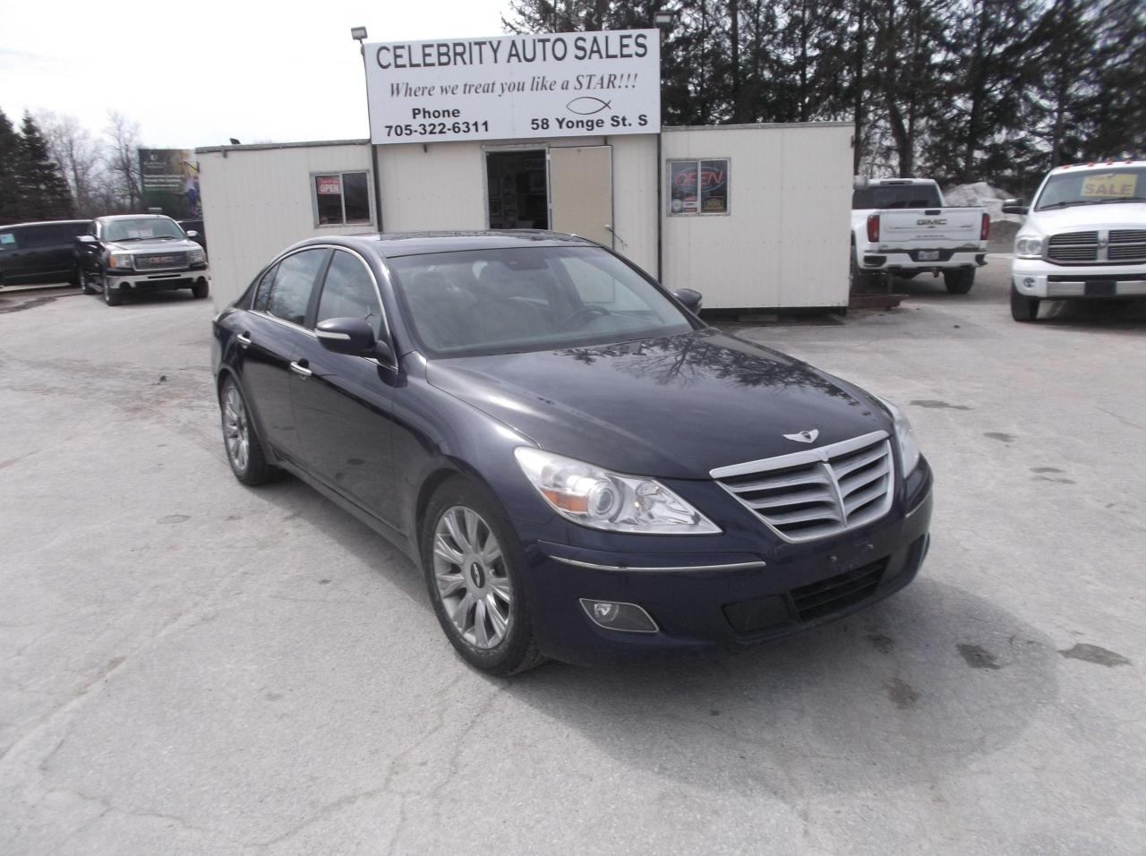2011 Hyundai Genesis 3.8 - Photo #1