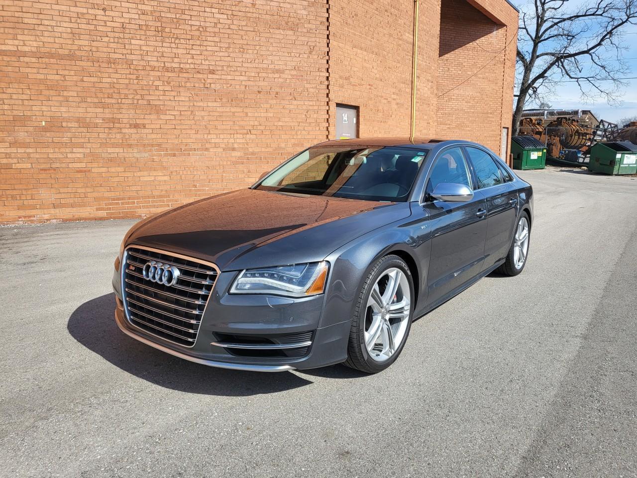 2013 Audi S8 