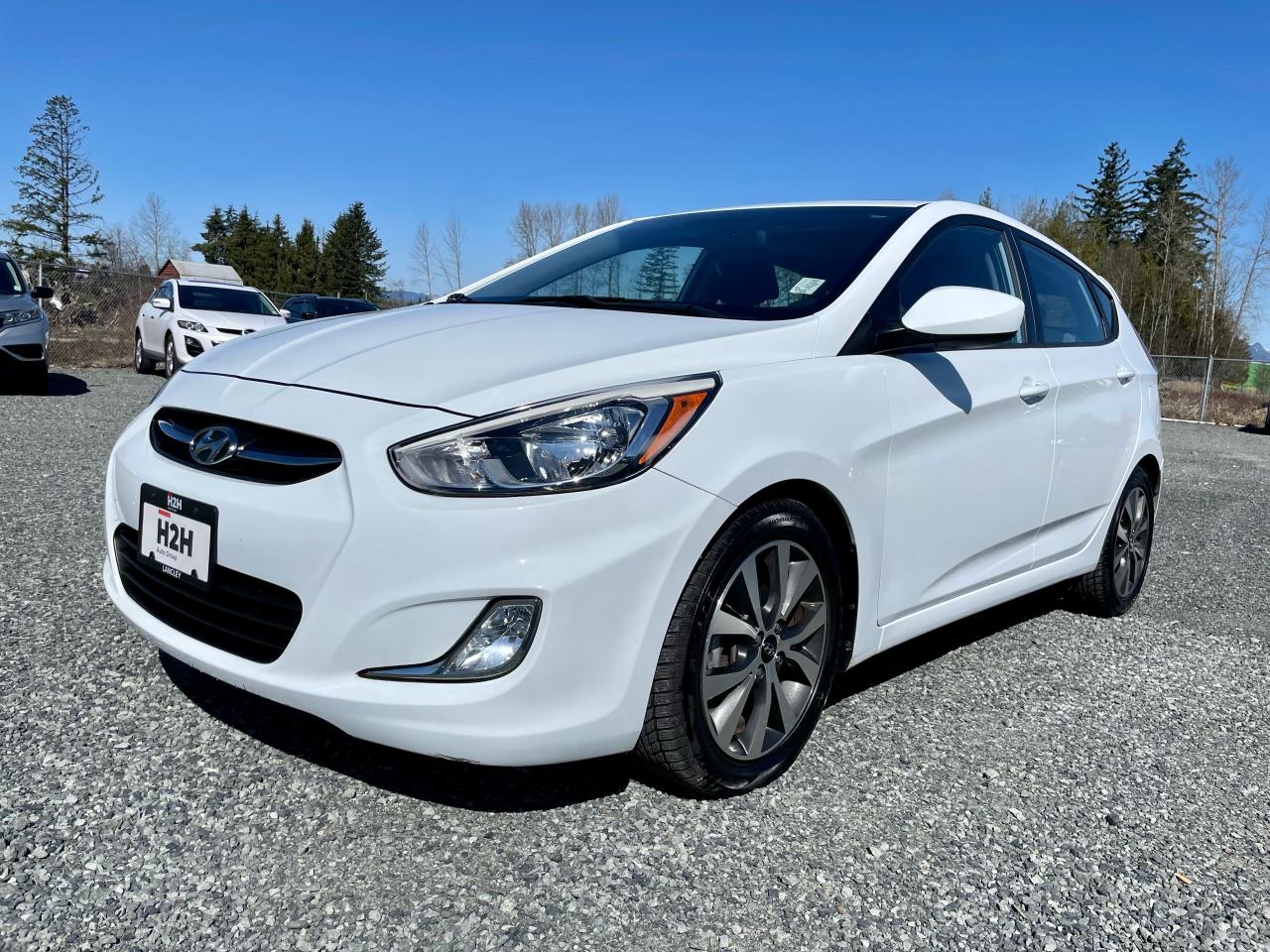 2015 Hyundai Accent 5DR HB AUTO SE Photo0