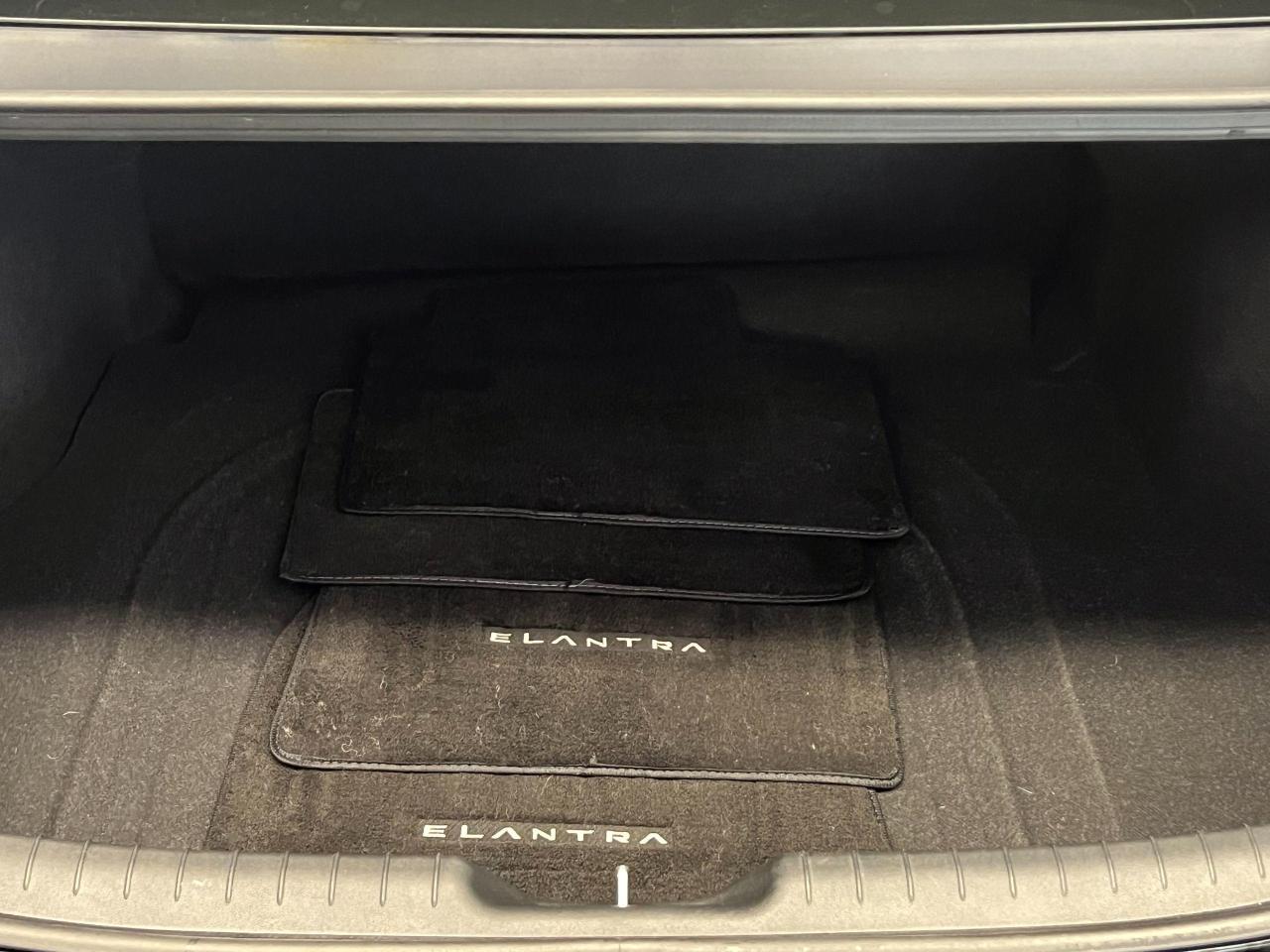 2021 Hyundai Elantra Essential+LaneKeep+ApplePlay+Tinted+CLEAN CARFAX - Photo #26