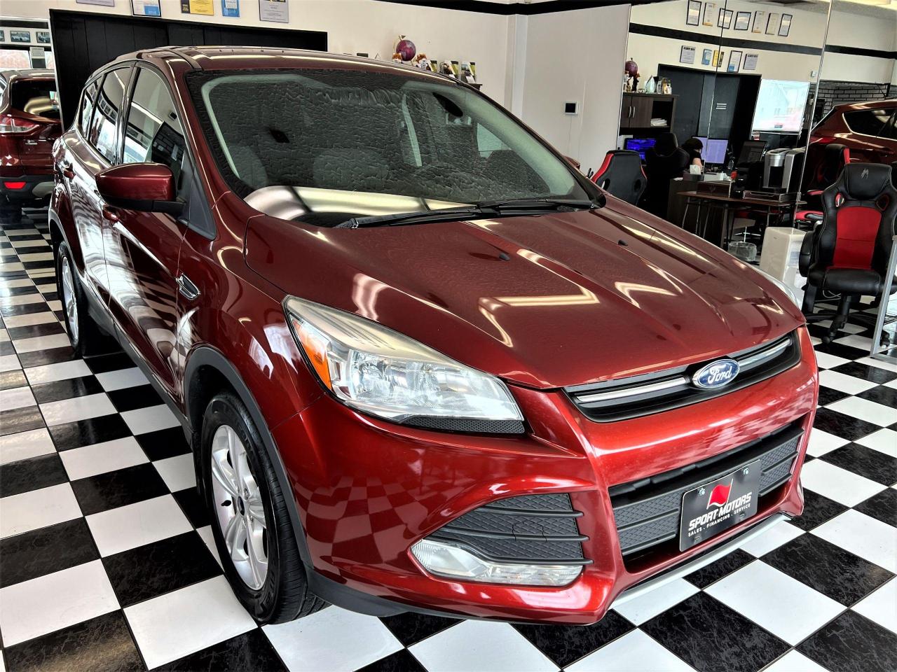 2016 Ford Escape SE 4WD+Camera+Bluetooth+Heated Seats+CLEAN CARFAX - Photo #5
