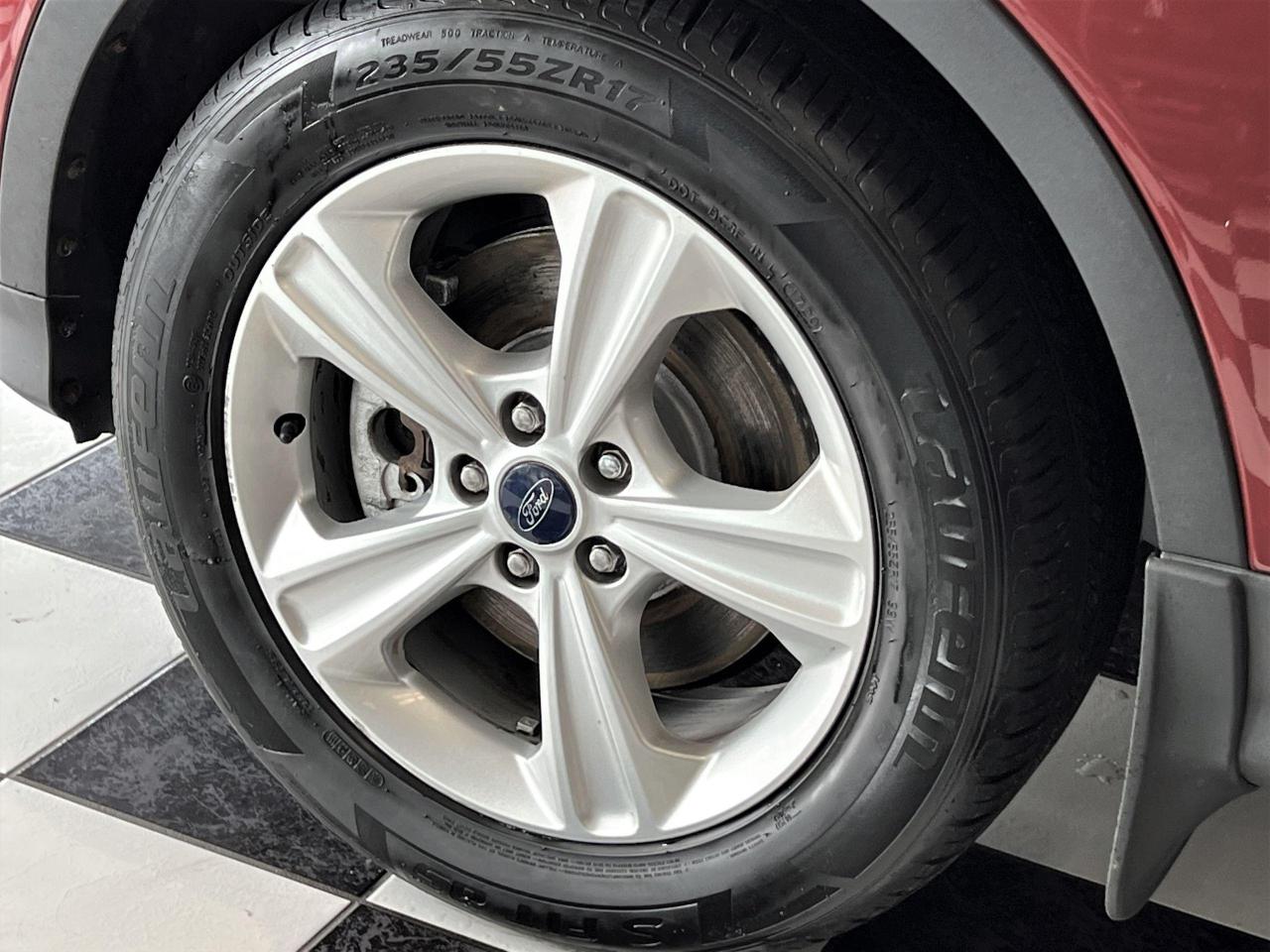 2016 Ford Escape SE 4WD+Camera+Bluetooth+Heated Seats+CLEAN CARFAX - Photo #48