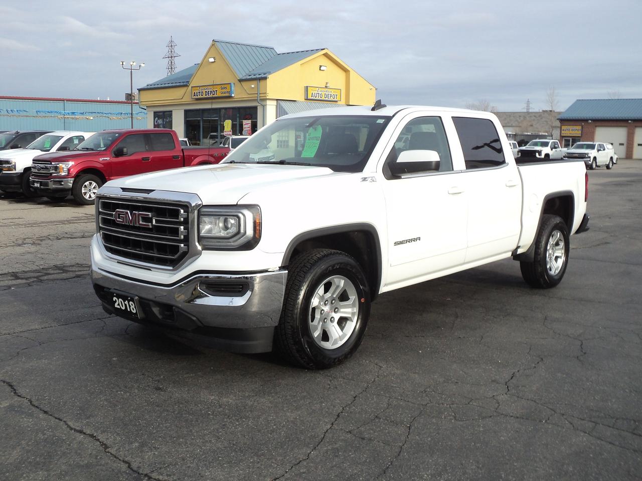 2018 GMC Sierra 1500 SLE CrewCab Z71 4x4 5.3L 5.5ftBoxLeatherHeatedSeat