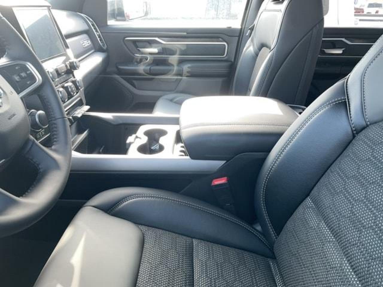 2023 RAM 1500 BIG HORN HIGH COUNTRY EDITION!! Photo3