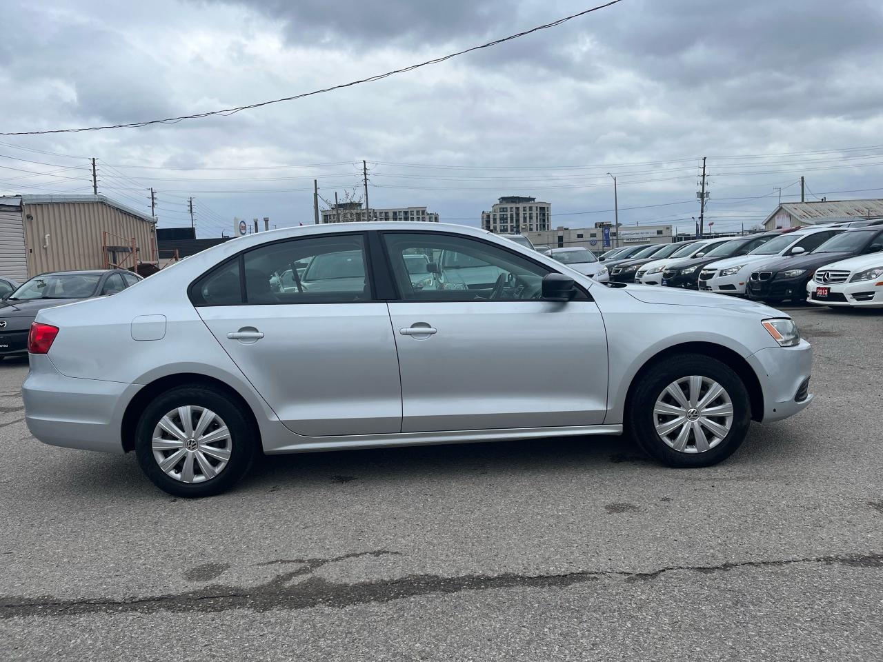 2013 Volkswagen Jetta Trendline - Photo #4