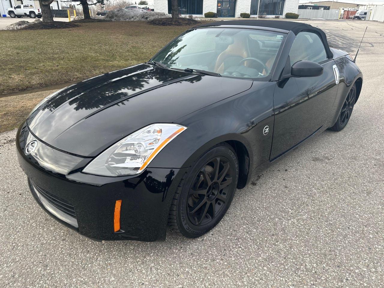 2004 Nissan 350Z 2dr Roadster Touring Manual