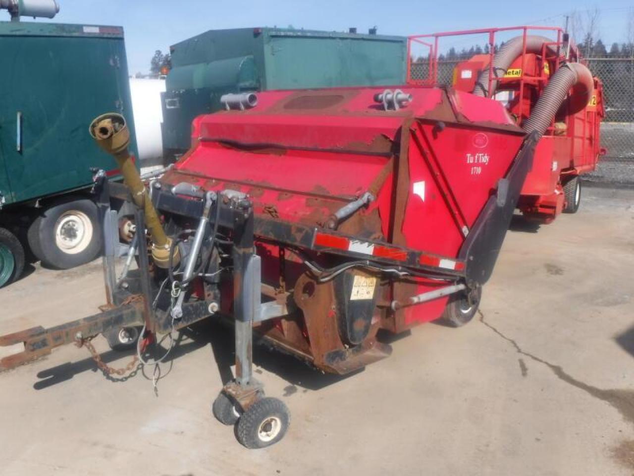 Used 2000 Turf Tidy 1710 Turf Vacuum for sale in Burnaby, BC
