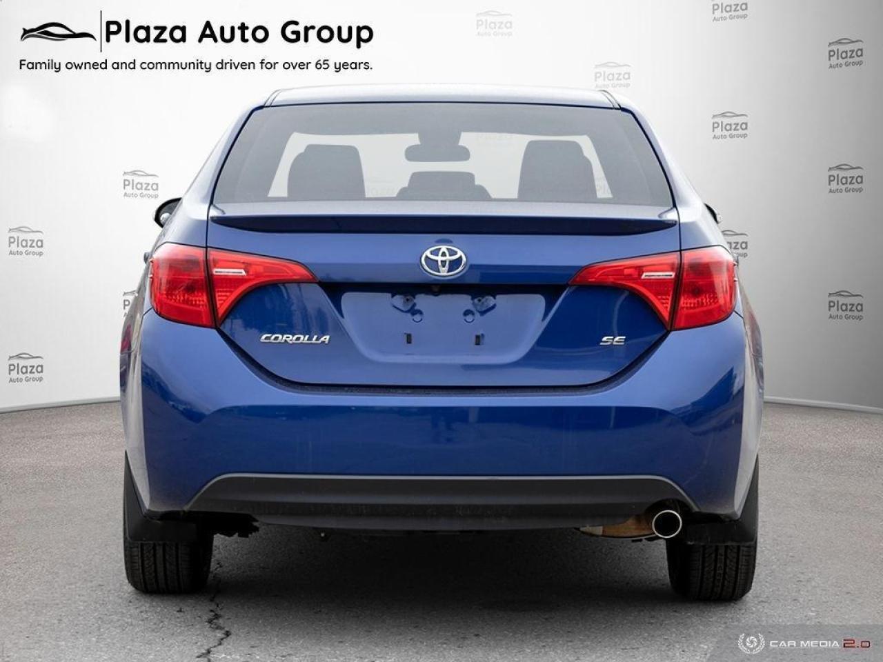 2017 Toyota Corolla SE Photo4