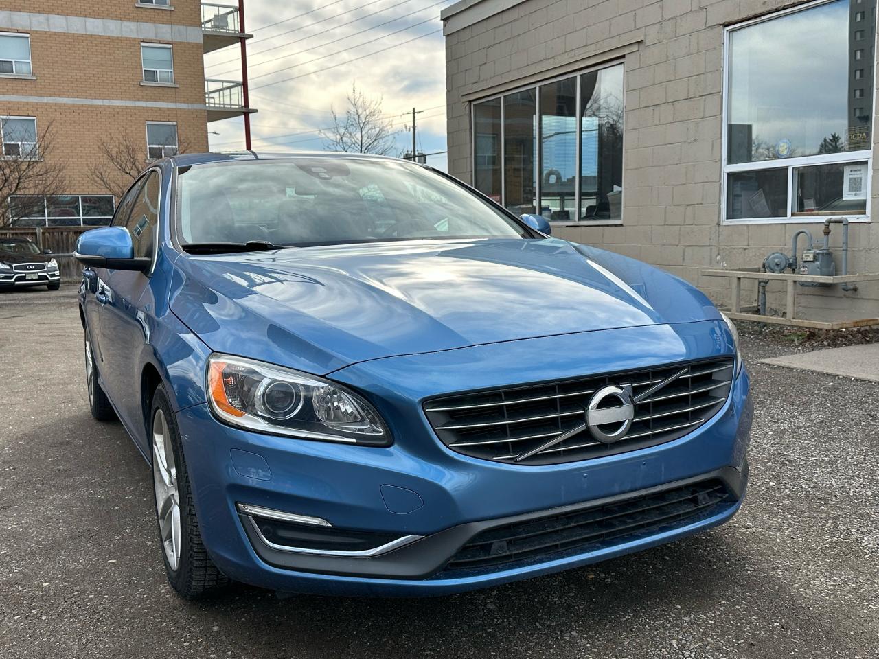 2015 Volvo S60 T5 Premier Plus AWD - Photo #1