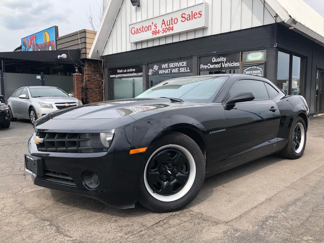 Used 2011 Chevrolet Camaro SIX SPEED! NEW BRAKES AND TIRES! for sale in St Catharines, ON