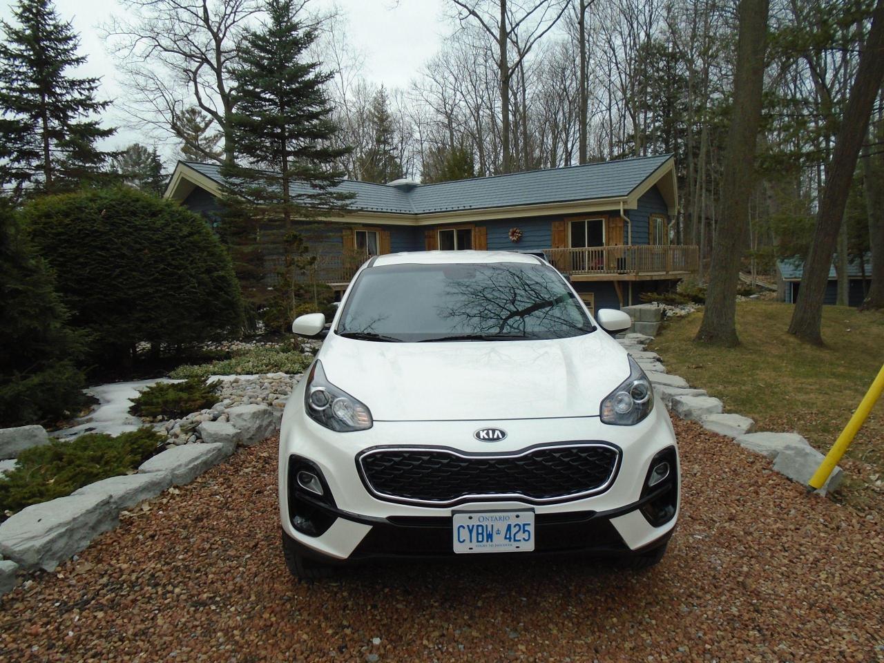 2022 Kia Sportage LX AWD available in Sutton - Photo #4