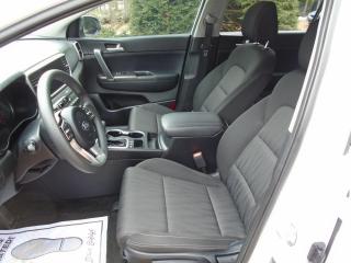 2022 Kia Sportage LX AWD available in Sutton - Photo #14