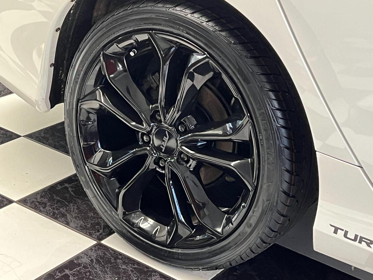 2016 Honda Civic TOURING+LEATHER+ROOF+New Tires & Rims+CLEAN CARFAX - Photo #57