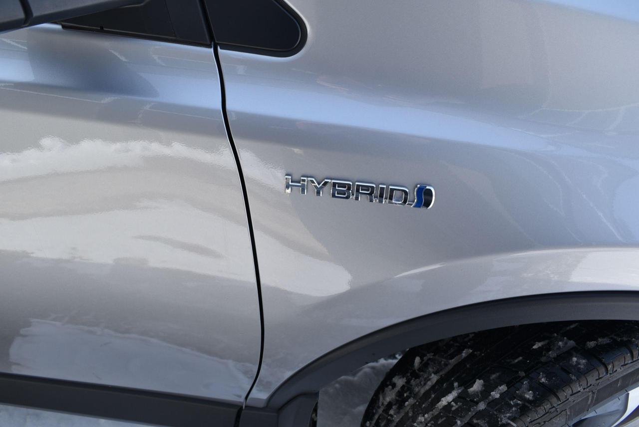 2018 Toyota RAV4 AWD Hybrid LE+ - Photo #17