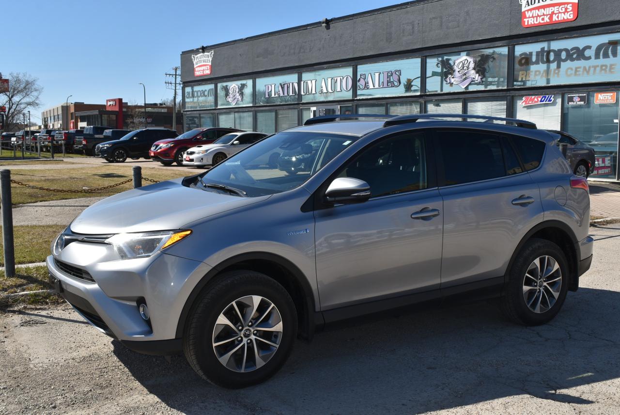 2018 Toyota RAV4 AWD Hybrid LE+ - Photo #2