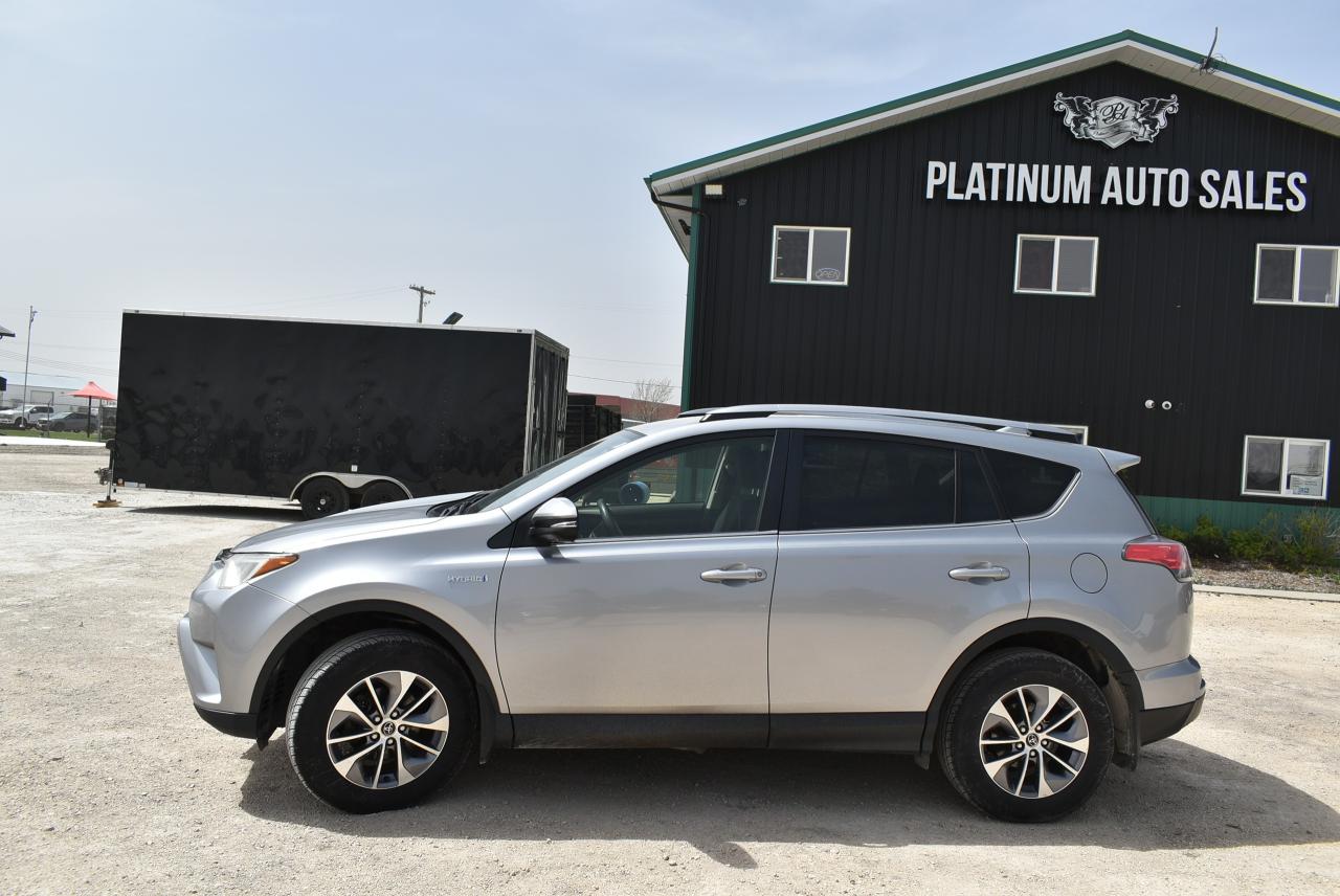 2018 Toyota RAV4 AWD Hybrid LE+ - Photo #5