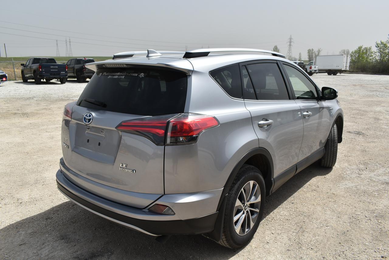 2018 Toyota RAV4 AWD Hybrid LE+ - Photo #8
