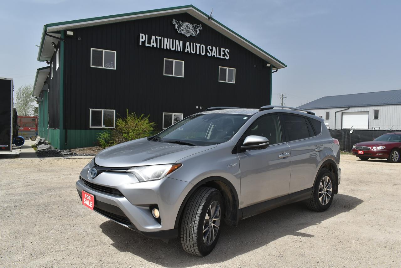 2018 Toyota RAV4 AWD Hybrid LE+ - Photo #4