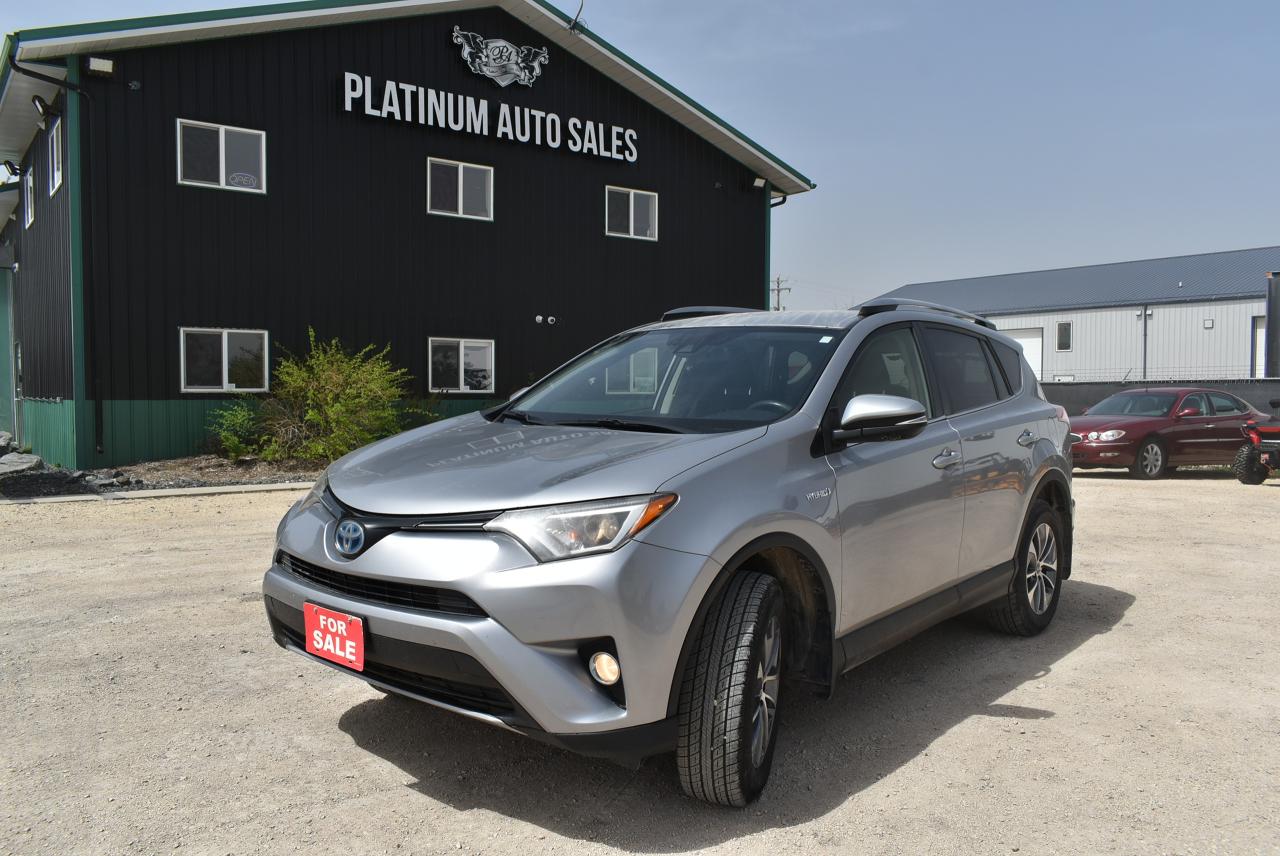 2018 Toyota RAV4 AWD Hybrid LE+ - Photo #2