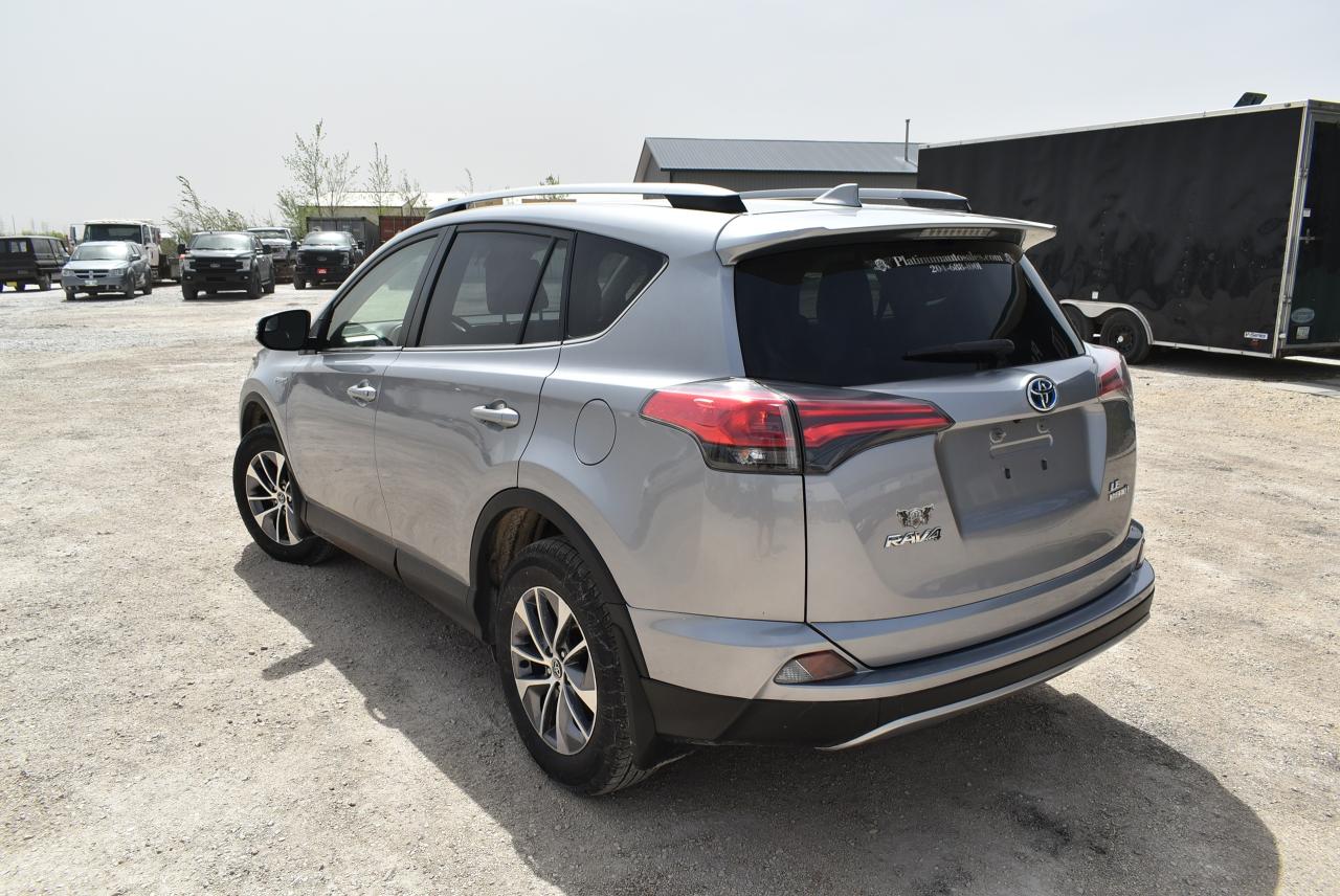 2018 Toyota RAV4 AWD Hybrid LE+ - Photo #6
