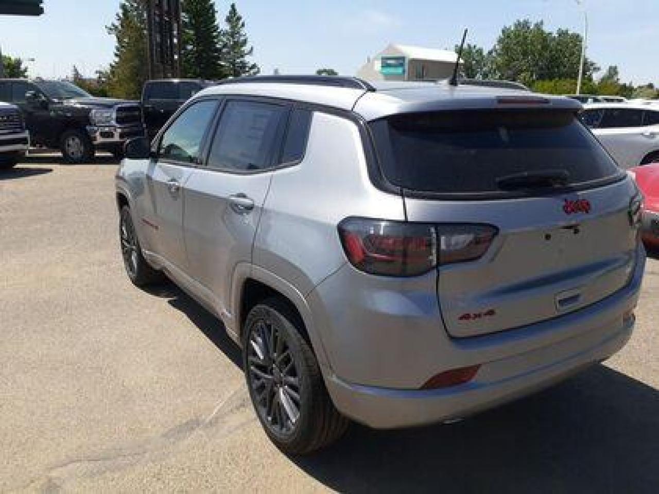 2023 Jeep Compass DEMO BLOWOUT PRICE!!! #149 Photo3