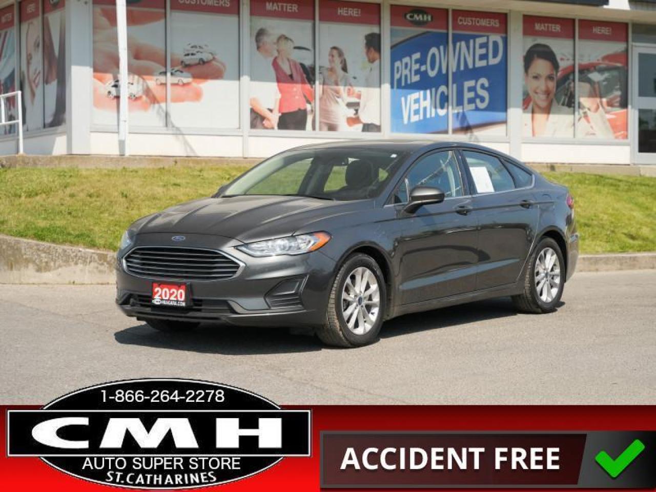 2020 Ford Fusion SE  **LOW MILEAGE !!**NAV ROOF ADAP-CC