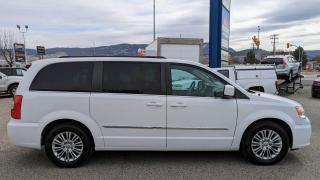 2015 Chrysler Town & Country Touring, Leather Stow'N'Go - Photo #4