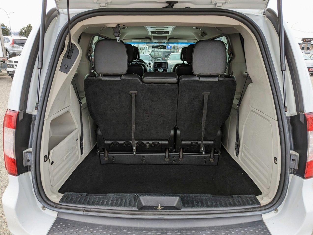 2015 Chrysler Town & Country Touring, Leather Stow'N'Go - Photo #31