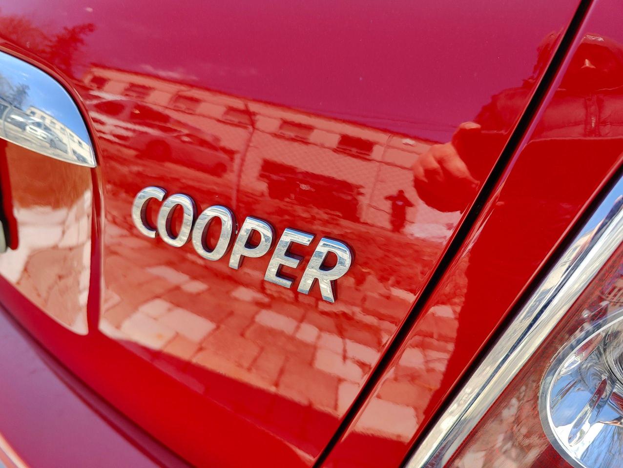 2015 MINI Cooper Convertible Low Mileage • Auto • Comfort Access - Photo #9