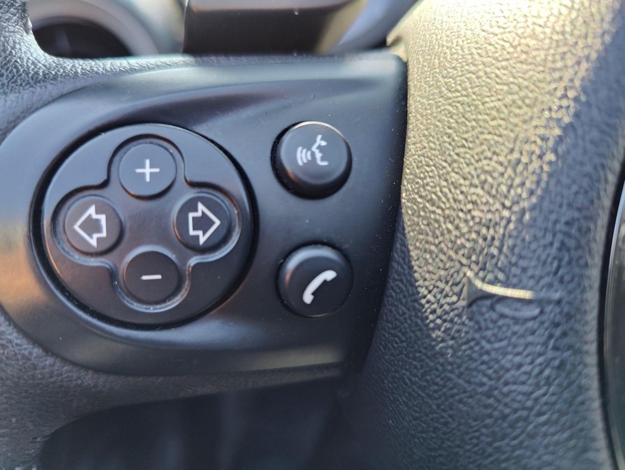 2015 MINI Cooper Convertible Low Mileage • Auto • Comfort Access - Photo #15