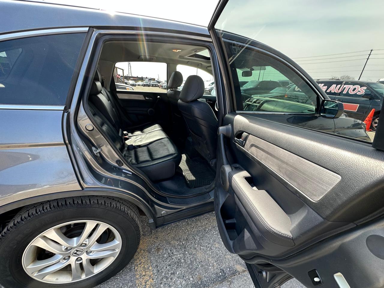 2010 Honda CR-V EX-L with Navigation, Leather, Roof, Certified - Photo #18