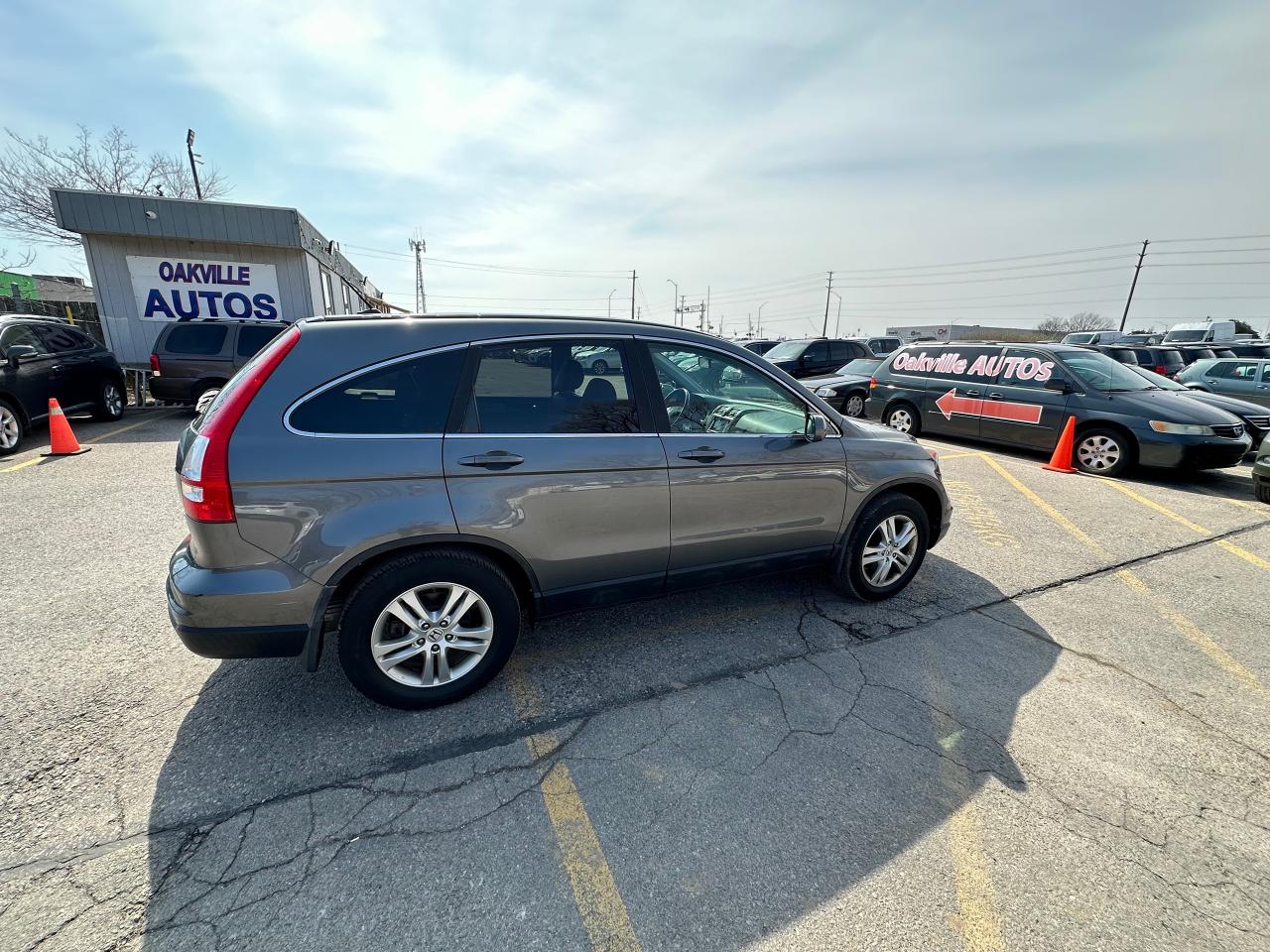 2010 Honda CR-V EX-L with Navigation, Leather, Roof, Certified - Photo #10