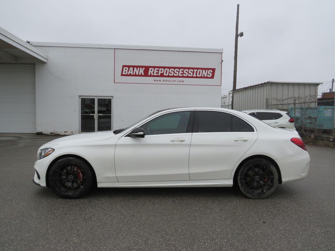 2015 Mercedes-Benz C-Class 4dr Sdn C 300 4MATIC