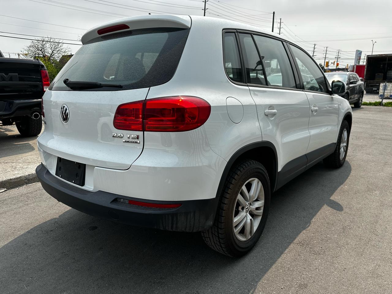 2015 Volkswagen Tiguan Trendline - Photo #5