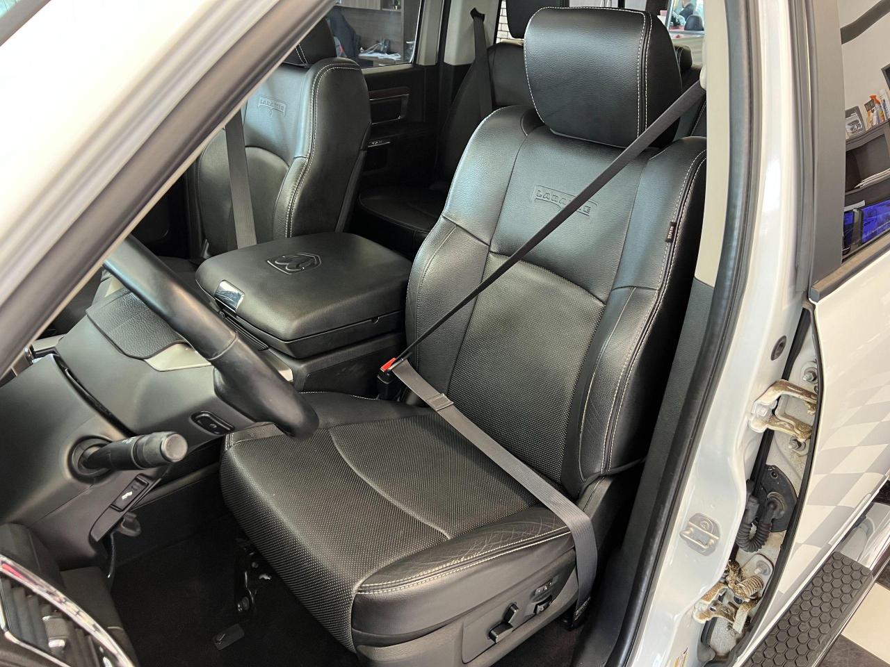 2017 RAM 1500 Laramie 3L V6 Diesel+Cooled Leather+CLEAN CARFAX Photo99