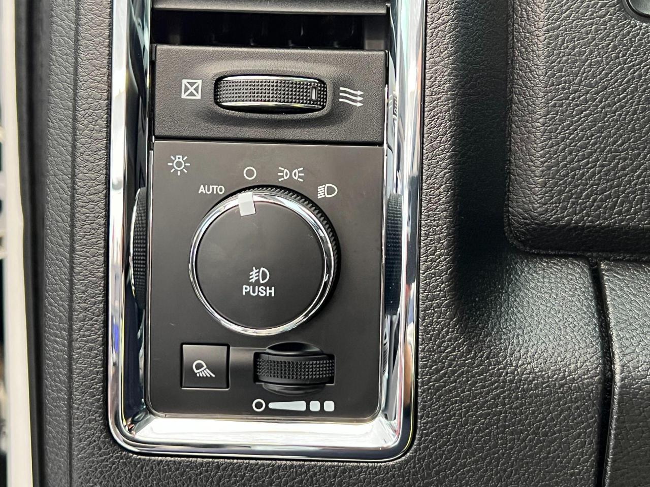 2017 RAM 1500 Laramie 3L V6 Diesel+Cooled Leather+CLEAN CARFAX Photo128