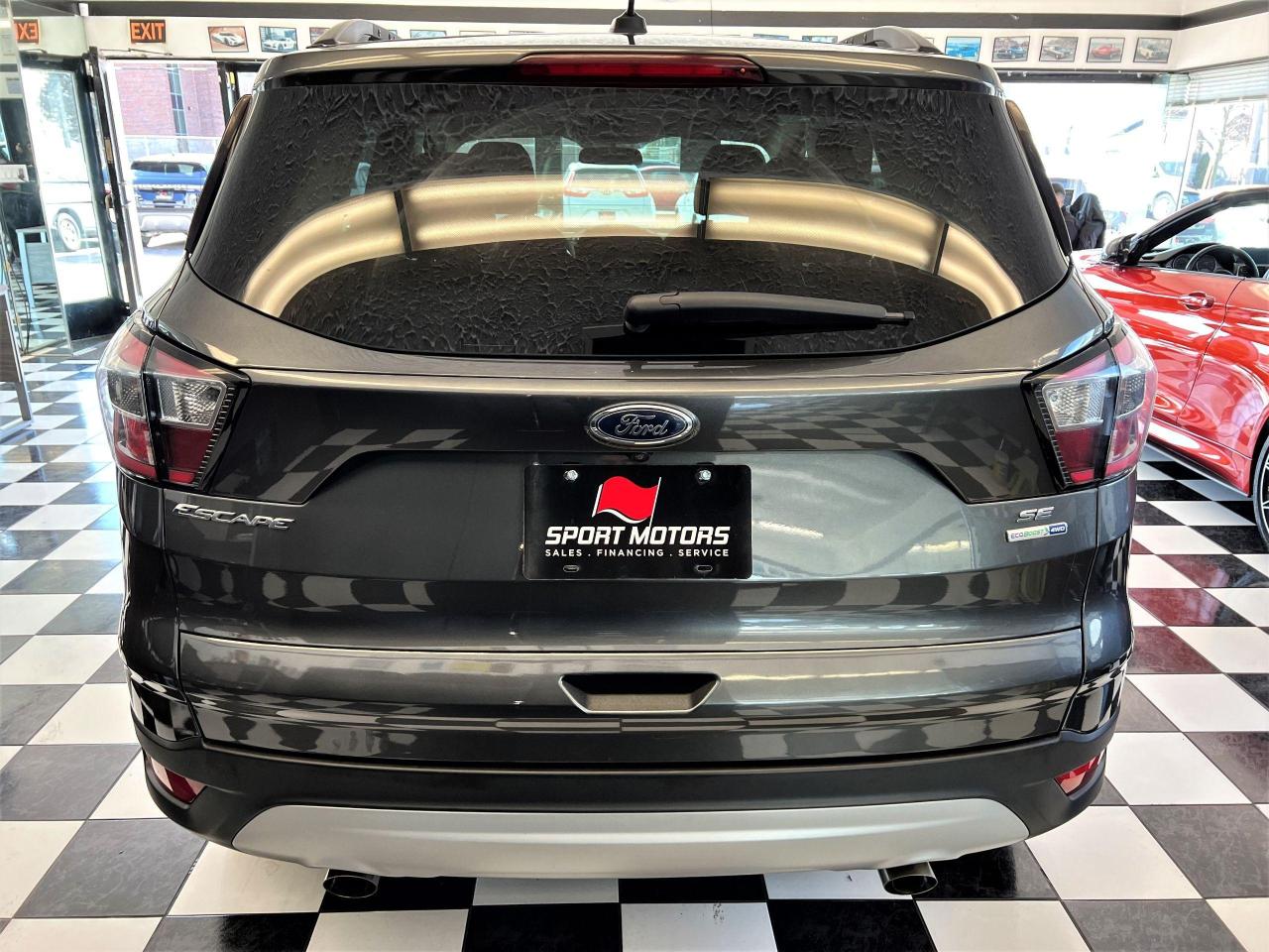 2017 Ford Escape SE 4WD+Camera+Heated Seats+Bluetooth+CLEAN CARFAX - Photo #3