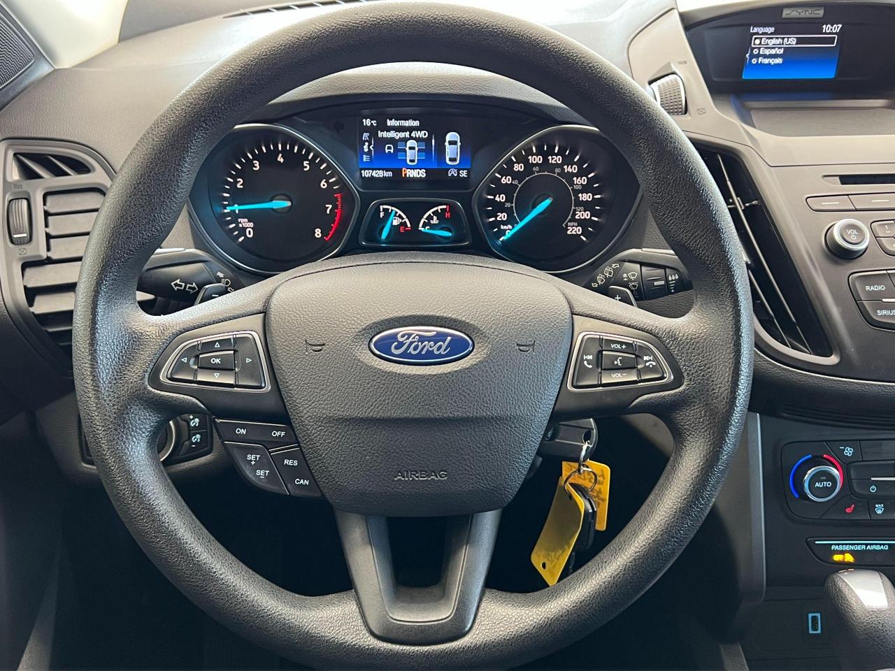2017 Ford Escape SE 4WD+Camera+Heated Seats+Bluetooth+CLEAN CARFAX - Photo #9